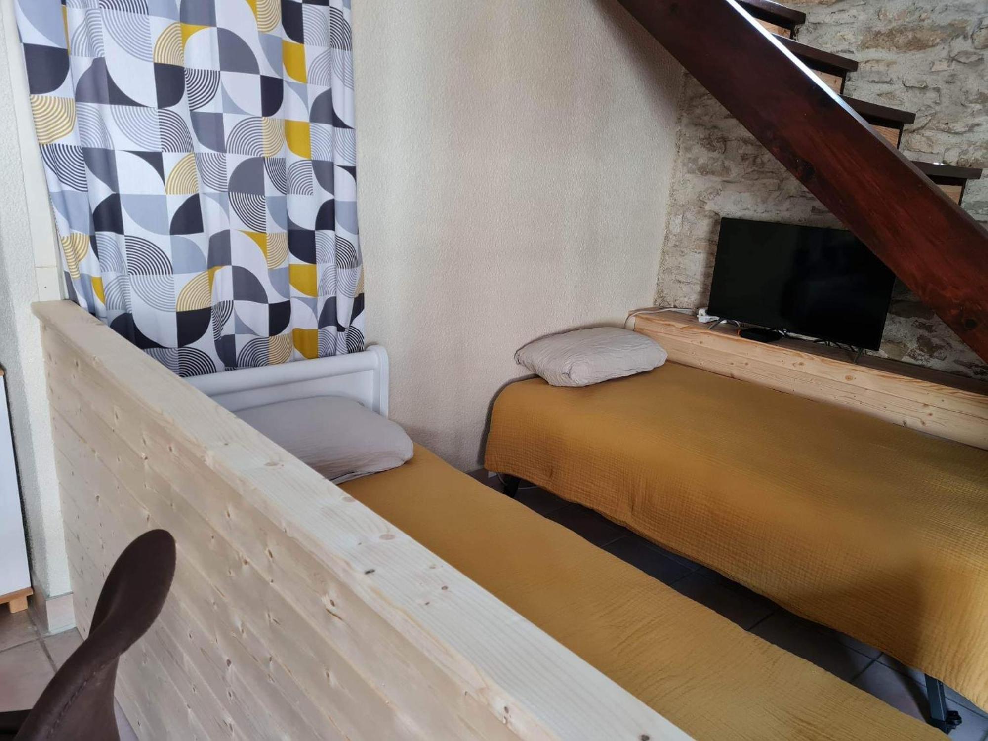 Le Domaine De La Claire Fontaine Gites & Chambres D'Hotes Avec Spas Privatifs Montvalent Extérieur photo